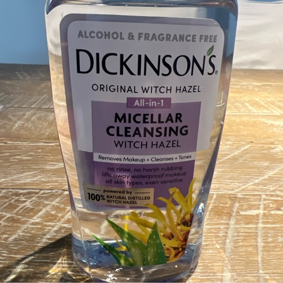 Dickinson's Micellar Cleansing Witch Hazel - Picture 3 of 10